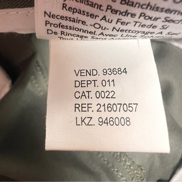 NWT Eddie Bauer Vashon Fit Olive Cropped Straight Leg Pants Size 14 - Picture 14 of 14